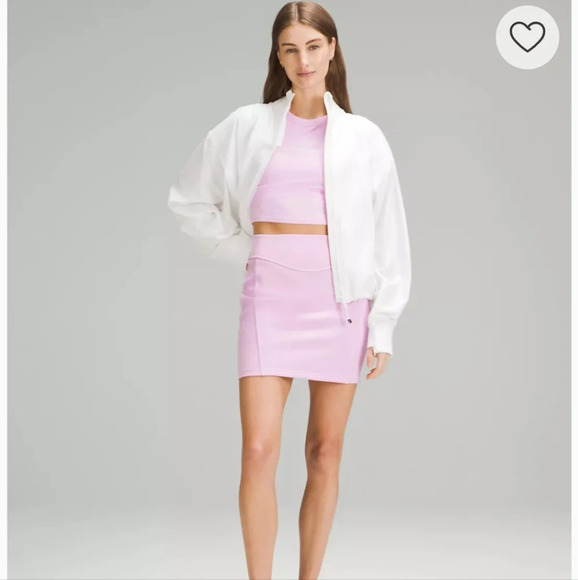 LULULEMON Scuba High-Rise Mini Skirt. Vitapink. Size small NWT - Picture 1 of 11